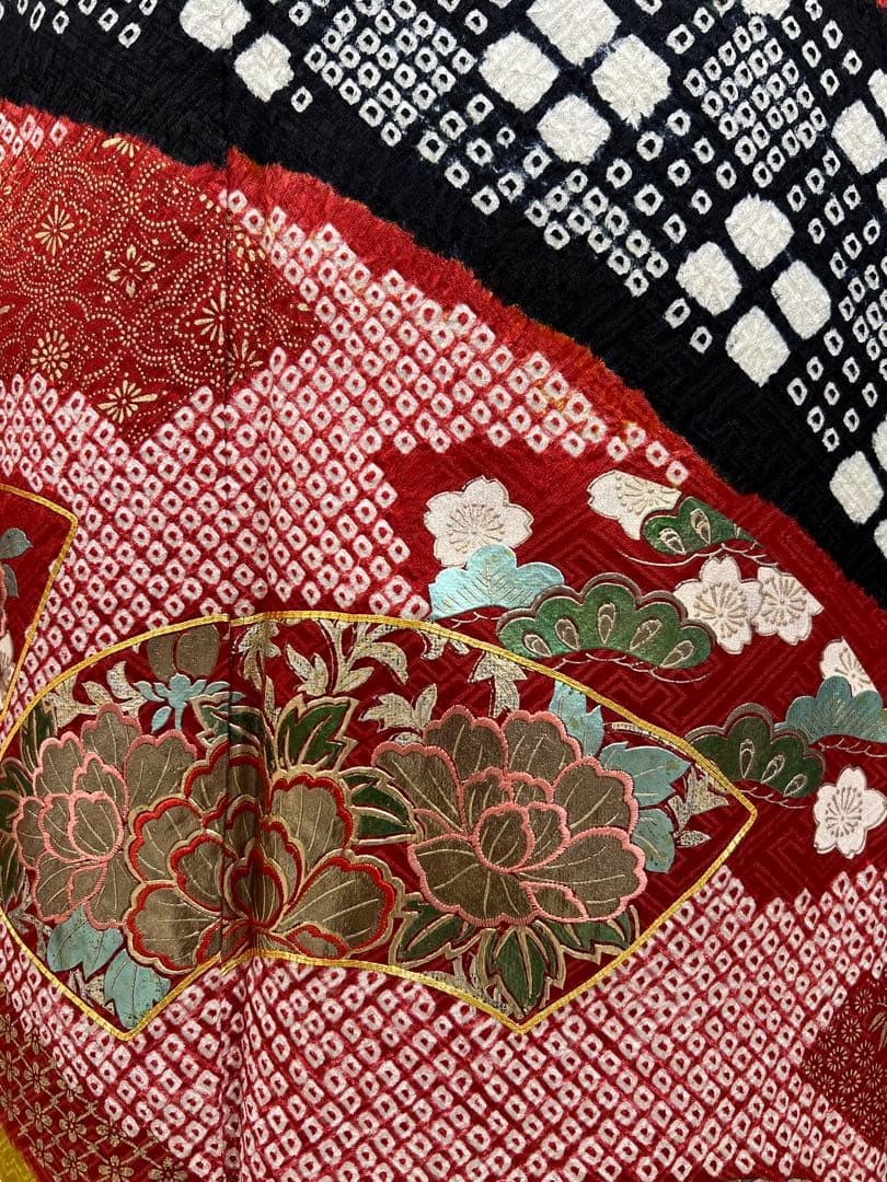豪華総絞り　本加工　振り袖　フルセット　長襦袢　金彩　刺繍　成人式　振袖　596