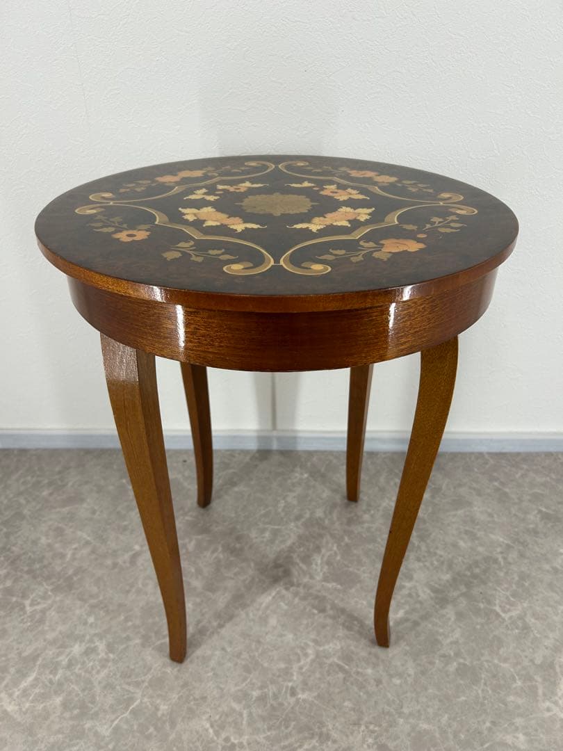 送料込み⭐︎天板収納オルゴール付き円形木製サイドテーブル