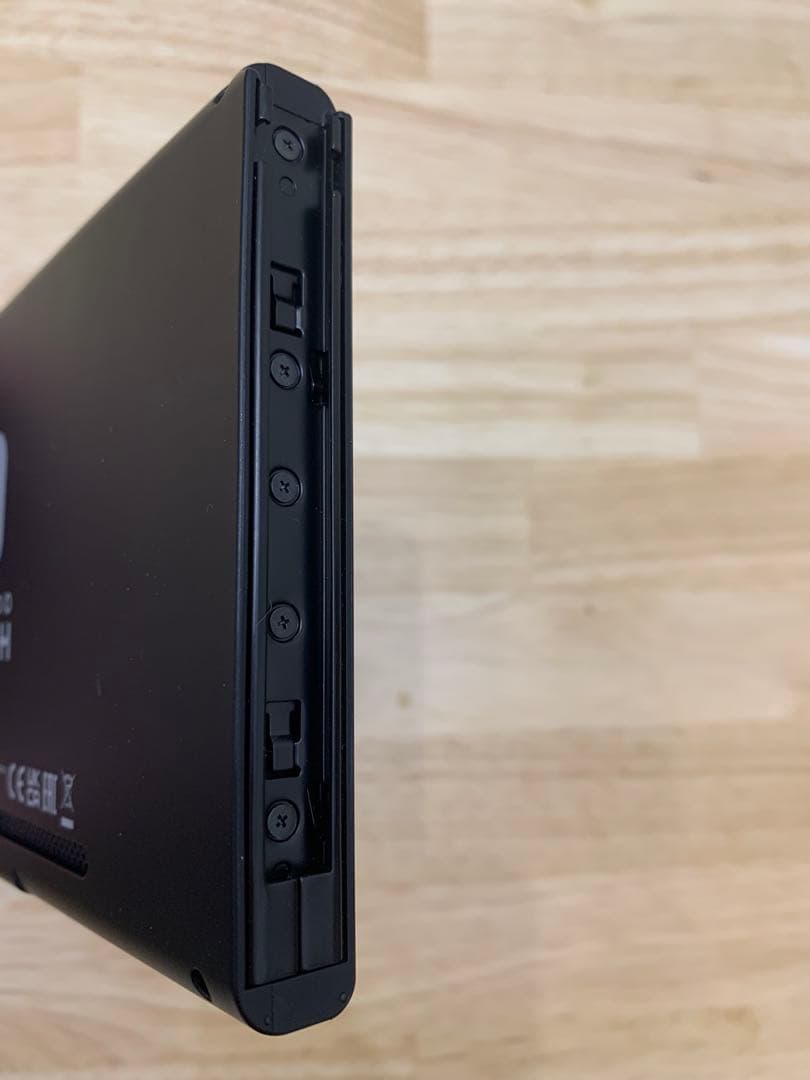 【美品】Switch 2023年製 本体のみ(おまけ付き)