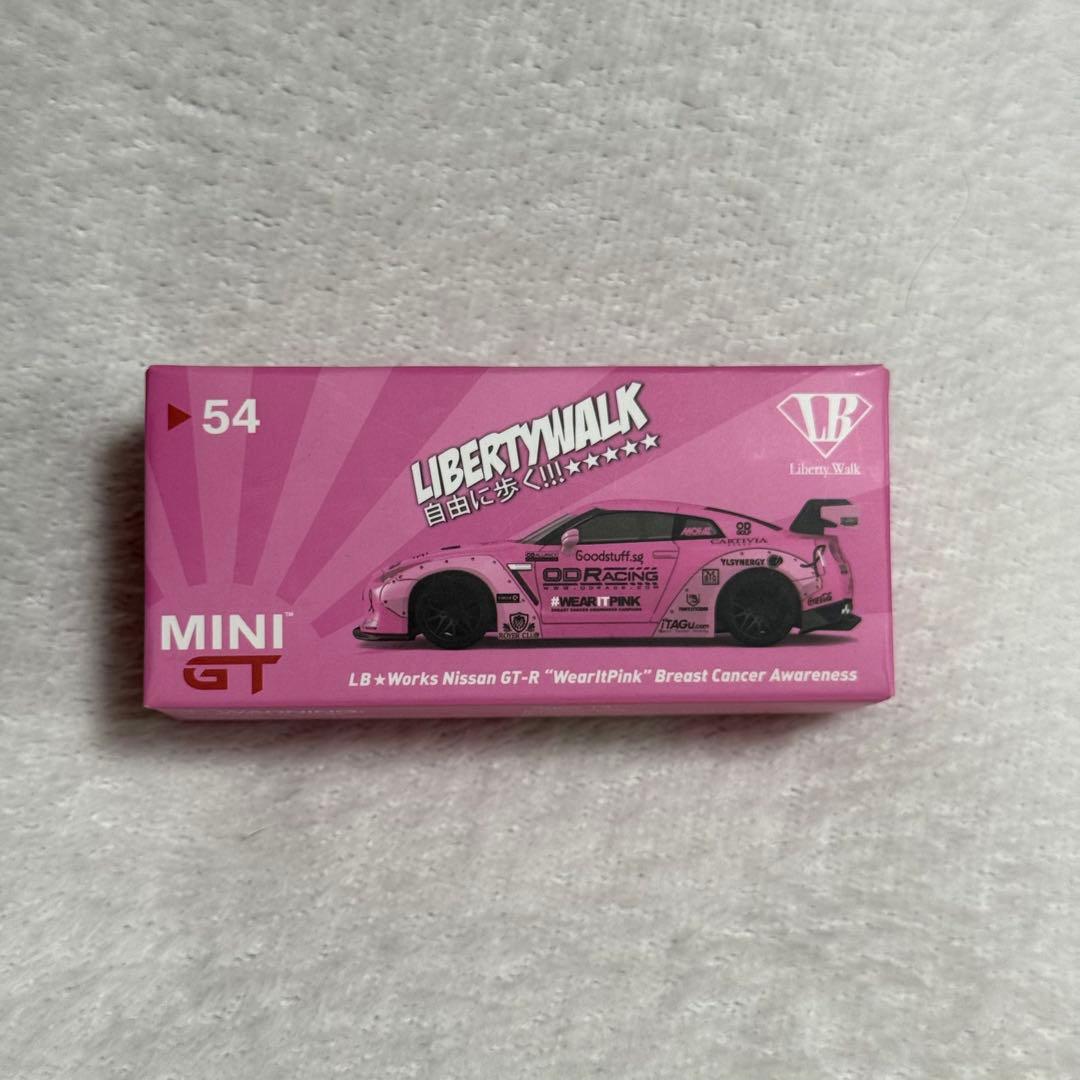 MINI GT リバティーウォーク R35 マレーシア限定 WearltPink
