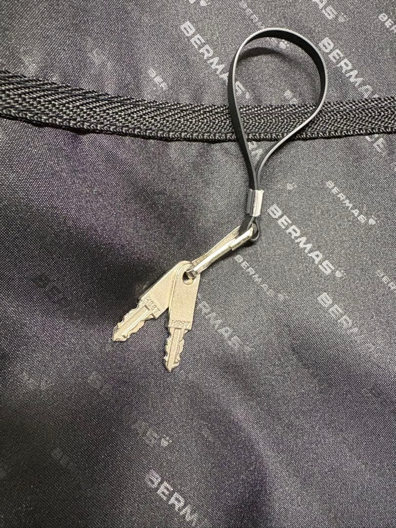 83L シルバー 4輪 BERMAS PRESTIGE SILVER 中古品