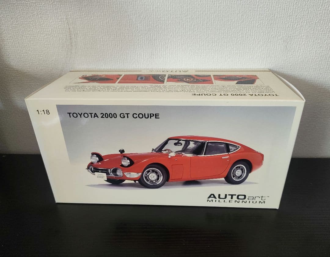 未開封　オートアート　トヨタ2000GT　赤色　テールランプ逆Ver