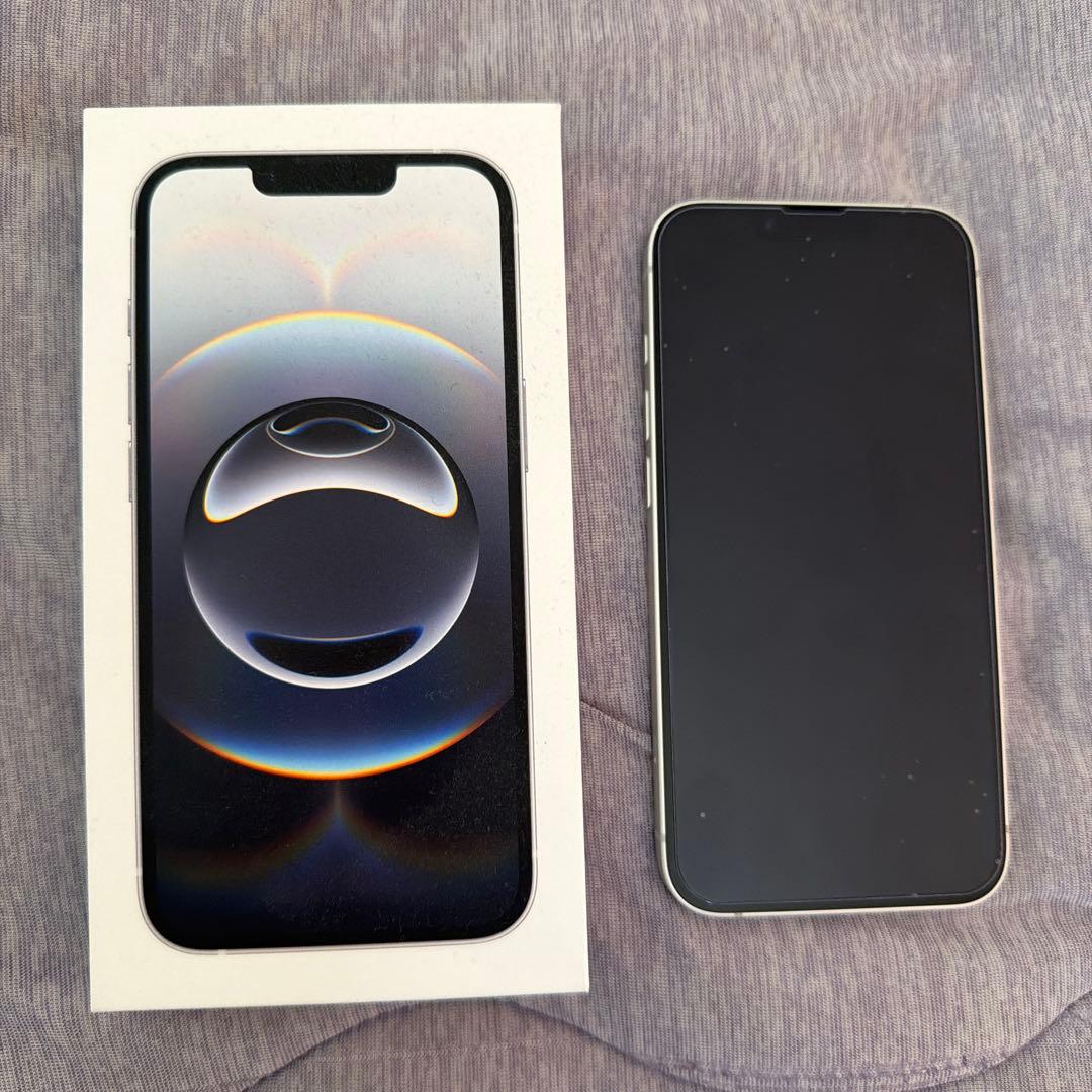 Apple iPhone 16e ホワイト