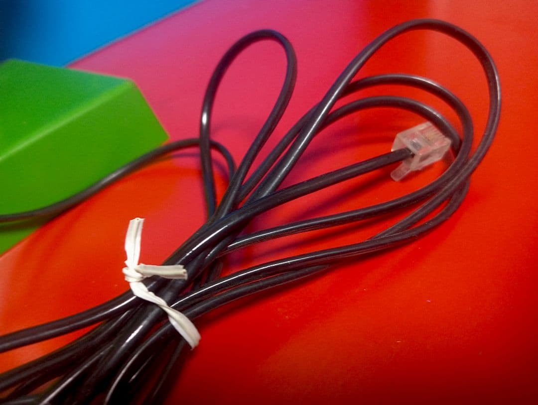 1984 概ね美品 グリーンジャイアントスプラウトプッシュ電話機