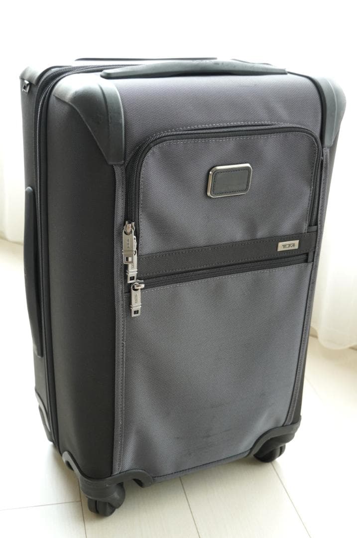 TUMI ALPHA2 インターナショナル エクスパンダブル・4ウィールキャリー