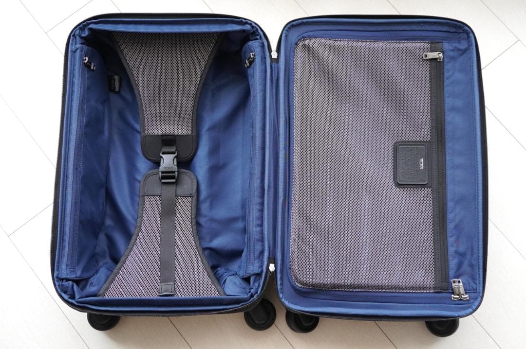 TUMI ALPHA2 インターナショナル エクスパンダブル・4ウィールキャリー