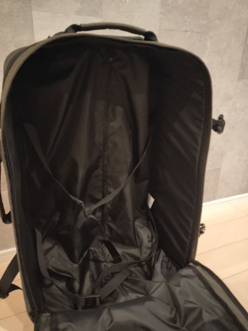 【美品】無印良品 撥水ソフトキャリーケース 40L　カーキ色