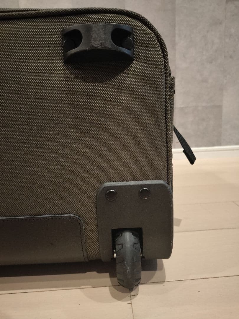 【美品】無印良品 撥水ソフトキャリーケース 40L　カーキ色