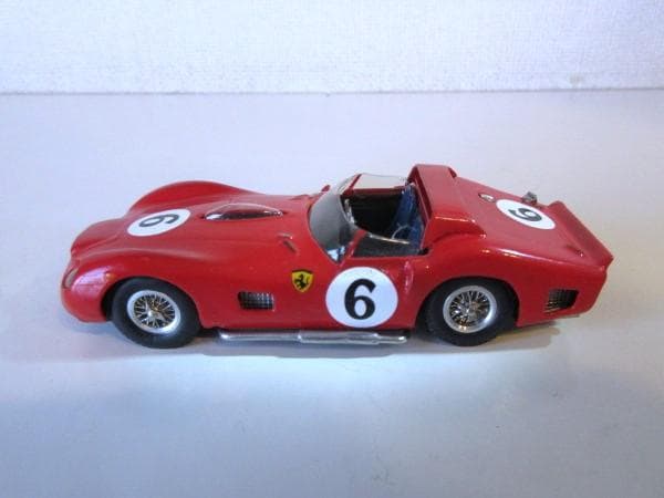 特価 Western Models (1/43) フェラーリ 330TR