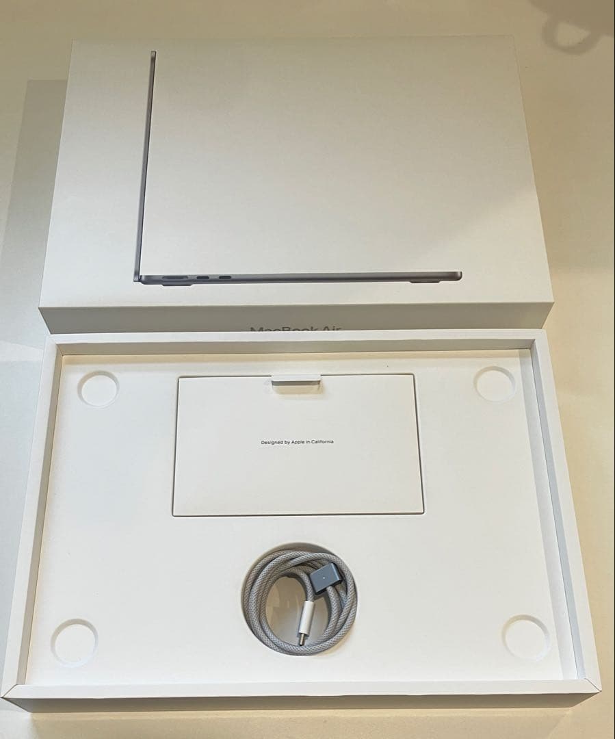 Macbook air M2 13.6インチ 16GB 1TB スペースグレイ