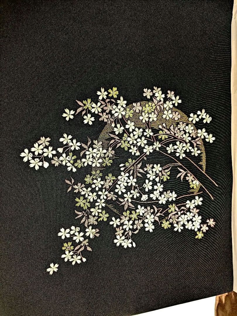 正絹　名古屋帯　桜　月　刺しゅう　日本刺繍　黒　斉藤馨