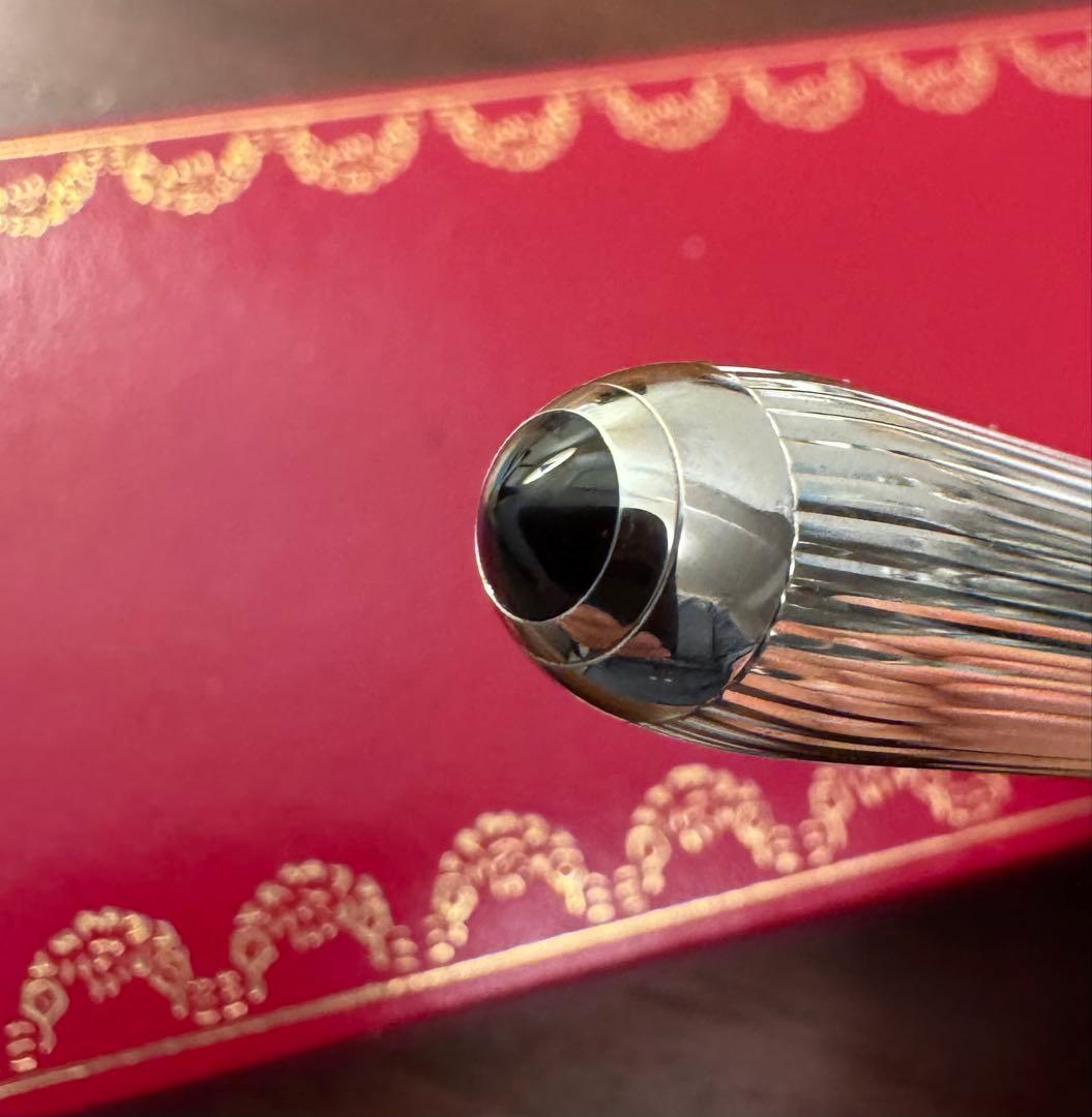 Cartier 万年筆 プラチナフィニッシュ　ゴドロン　ケース付きカルティエ