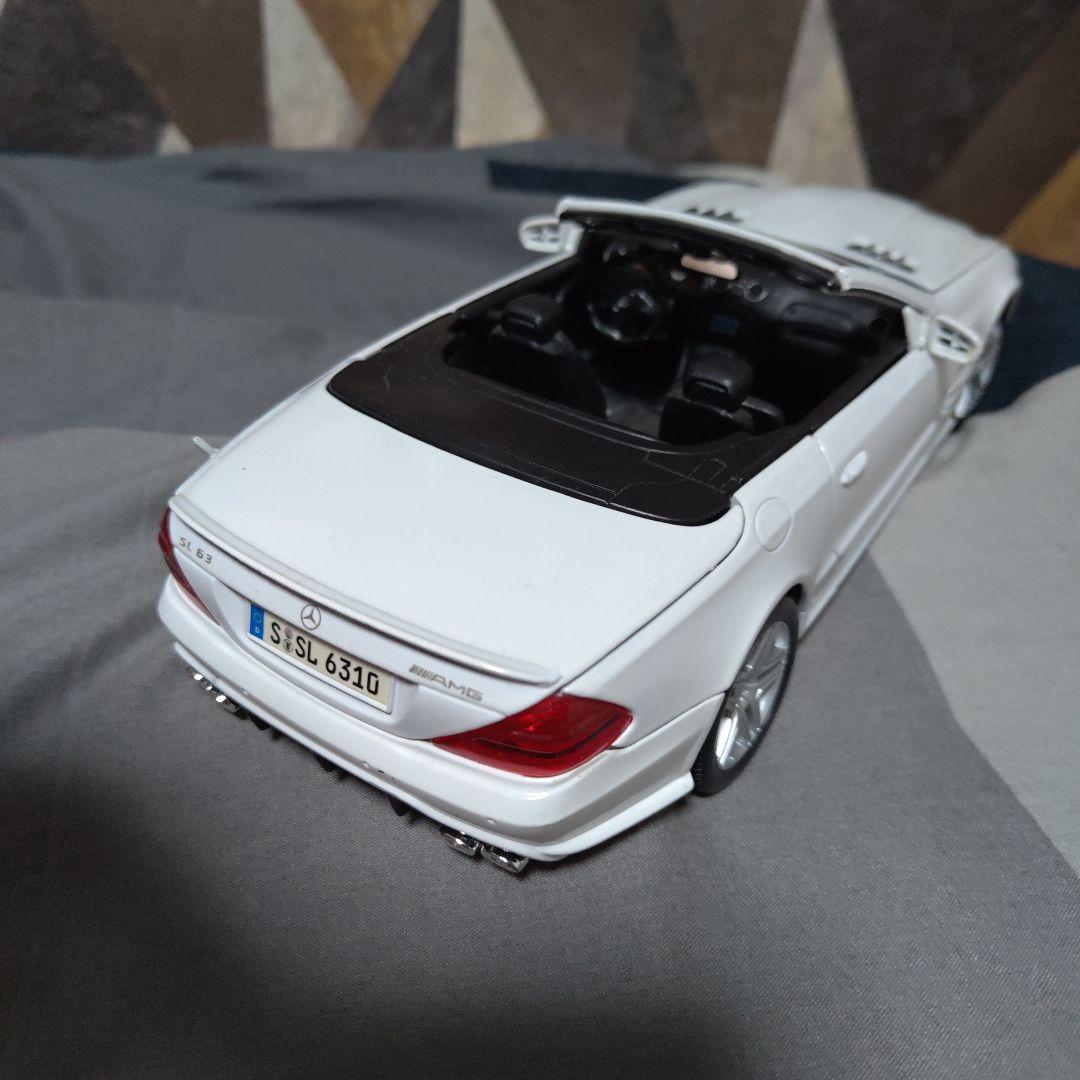 【閲覧数185】メルセデス・ベンツ SLK 1/18 スケールモデル