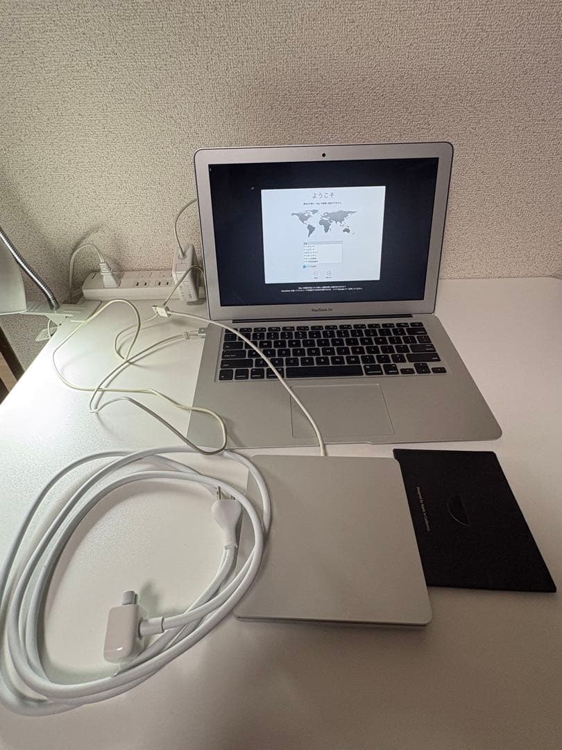 MacBook Air 13インチ シルバー 充電器付き