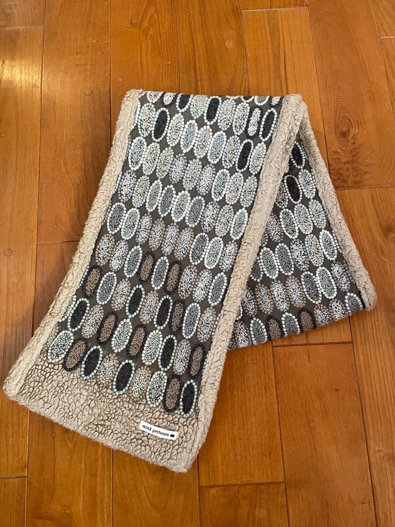 ミナペルホネン tarte タルト 刺繍マフラー グレーmix