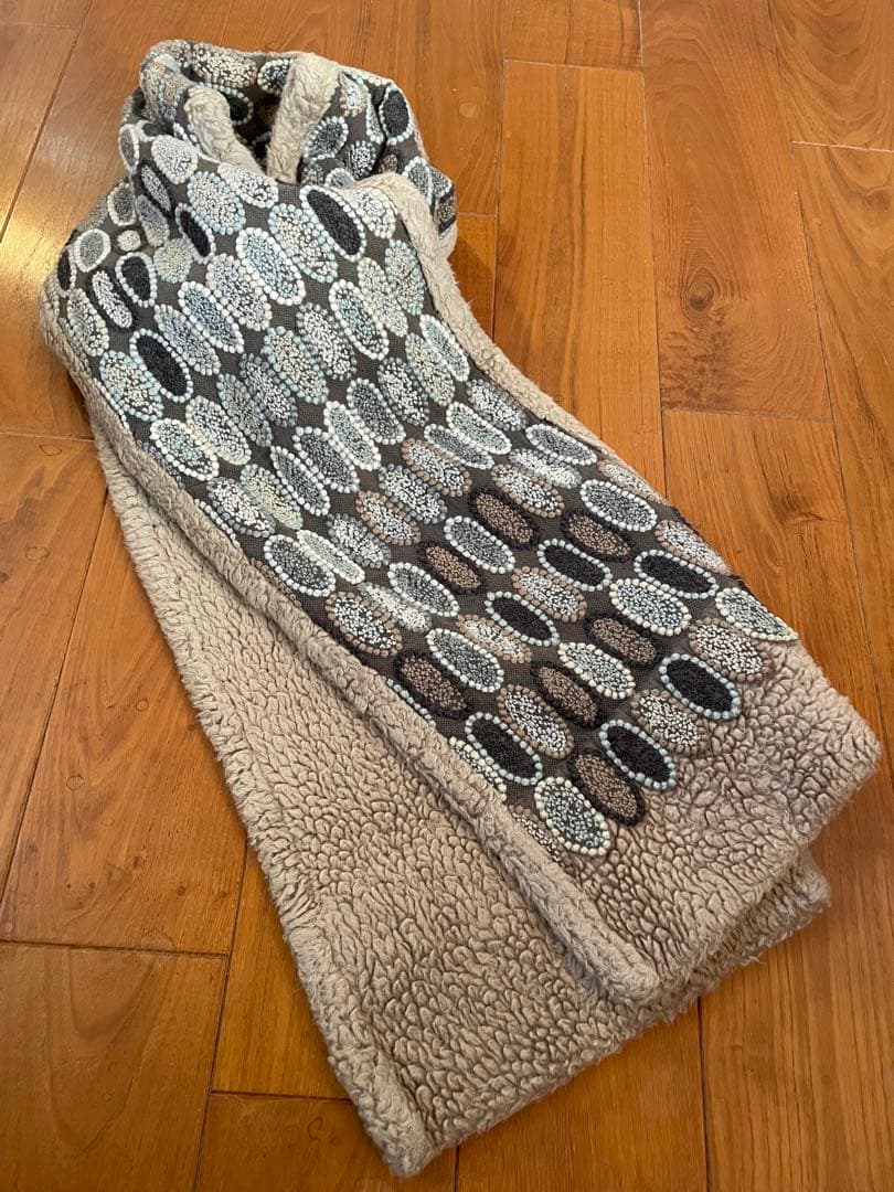 ミナペルホネン tarte タルト 刺繍マフラー グレーmix