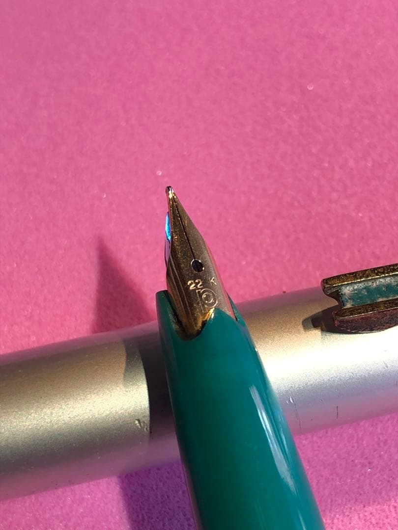 お値下げ　ＰＬＡＴＩＮＡＭ万年筆 ペン先２２K刻印入り