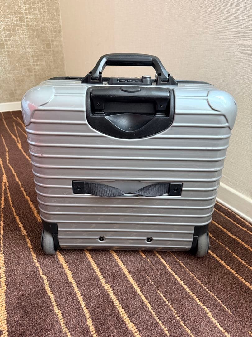 RIMOWA SALSA 2輪　23Lビジネストロリー