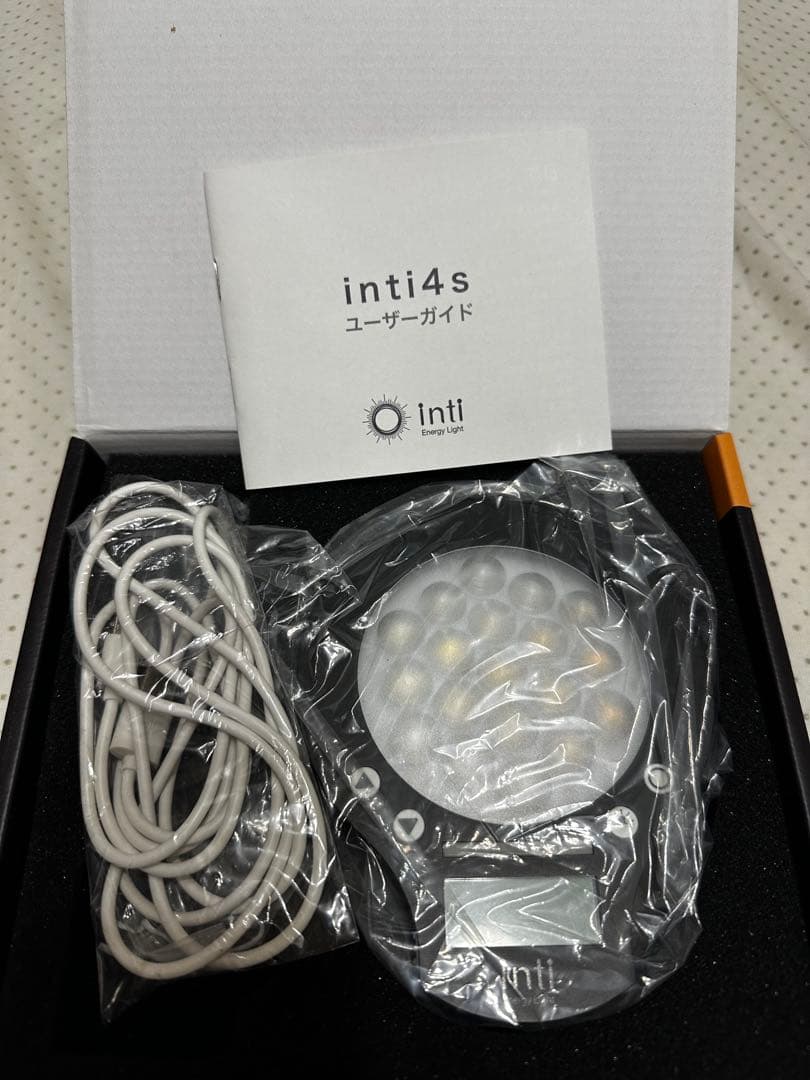 inti4s 光で起きる目覚まし時計 ブラック