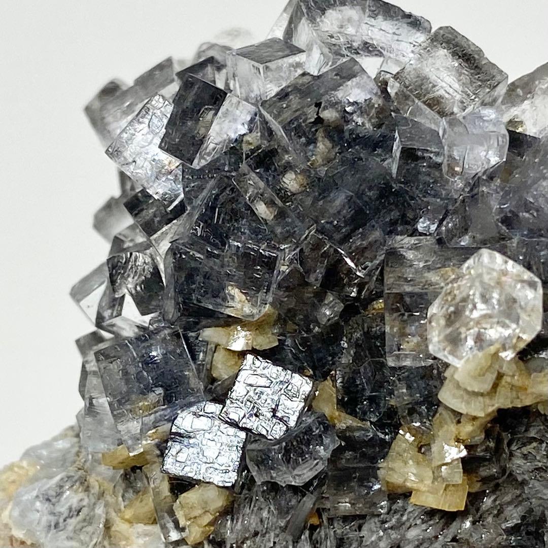 フローライト　バライト　ドロマイト　鉱物標本　原石　天然石　ストーン　エミリオ