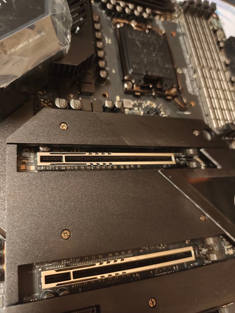 マザーボード Asrock Z690 taichi razer edition