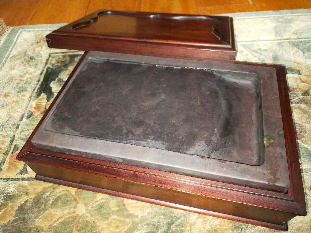 ♥大型　中国　端渓　硯　紫檀ケース付き　6.4ｋｇ　端渓硯　骨董品