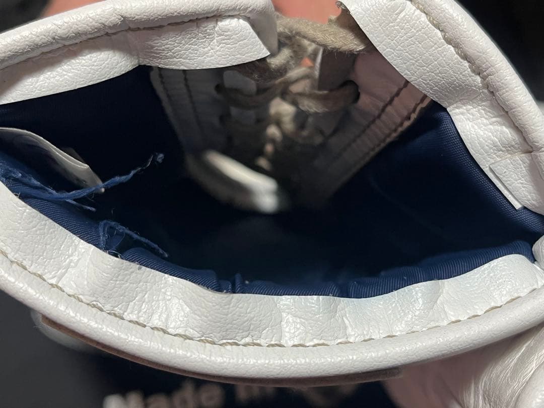 Winning ボクシンググローブ ホワイト スーパーリング用14oz 紐タイプ