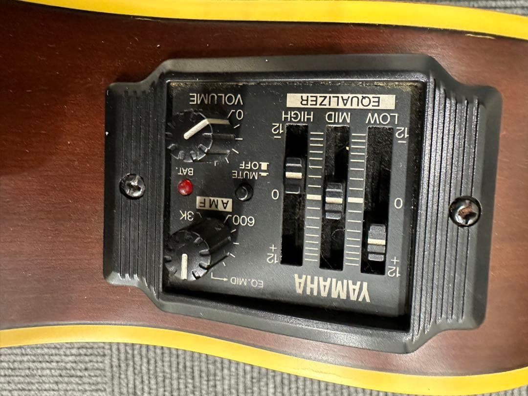 ★美品★エレアコ★YAMAHA APX-4A-SPL 専用EQ搭載モデル★