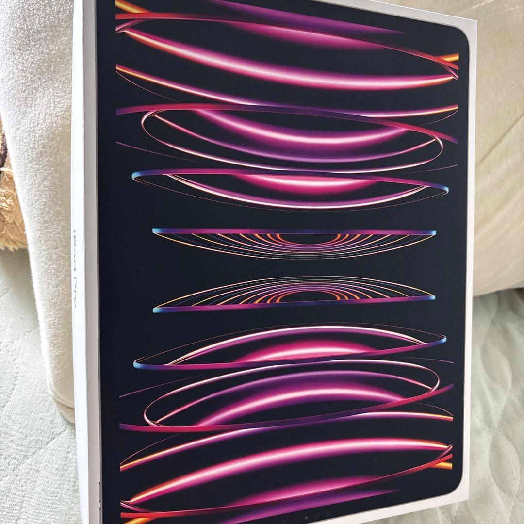 く*ん様 【美品】iPad Pro12.9 256GB （第6世代）Wi-Fi＋