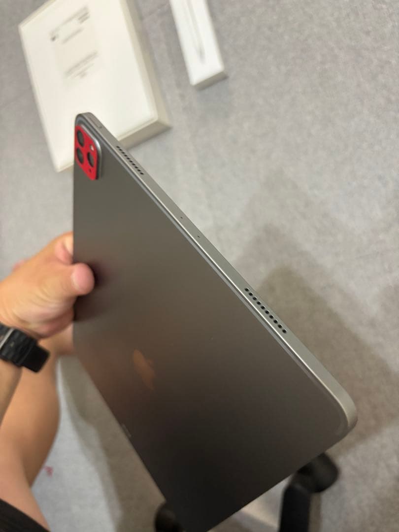 く*ん様 【美品】iPad Pro12.9 256GB （第6世代）Wi-Fi＋