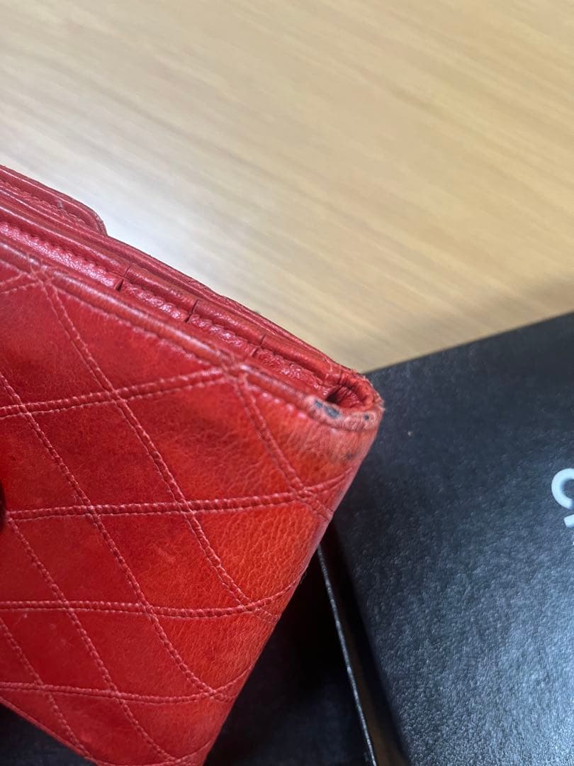 シャネル　二つ折り財布　ビコローレ