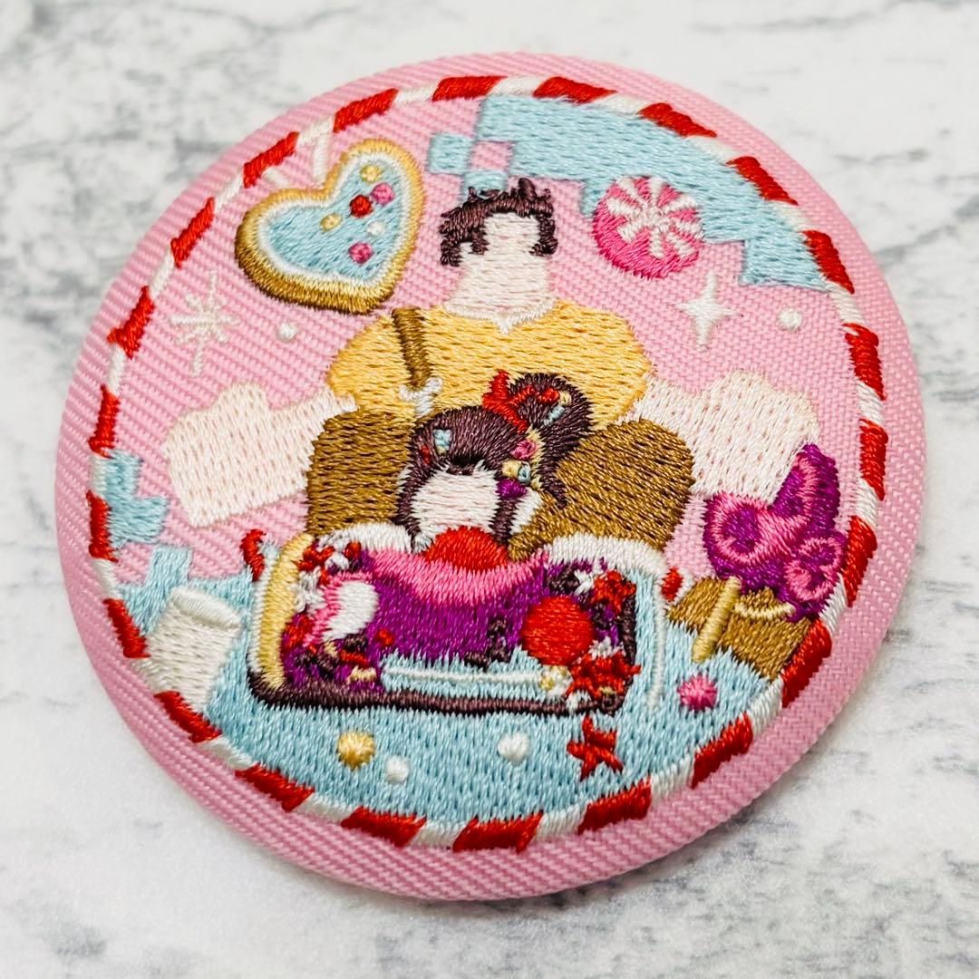 Disney 刺繍缶バッジ