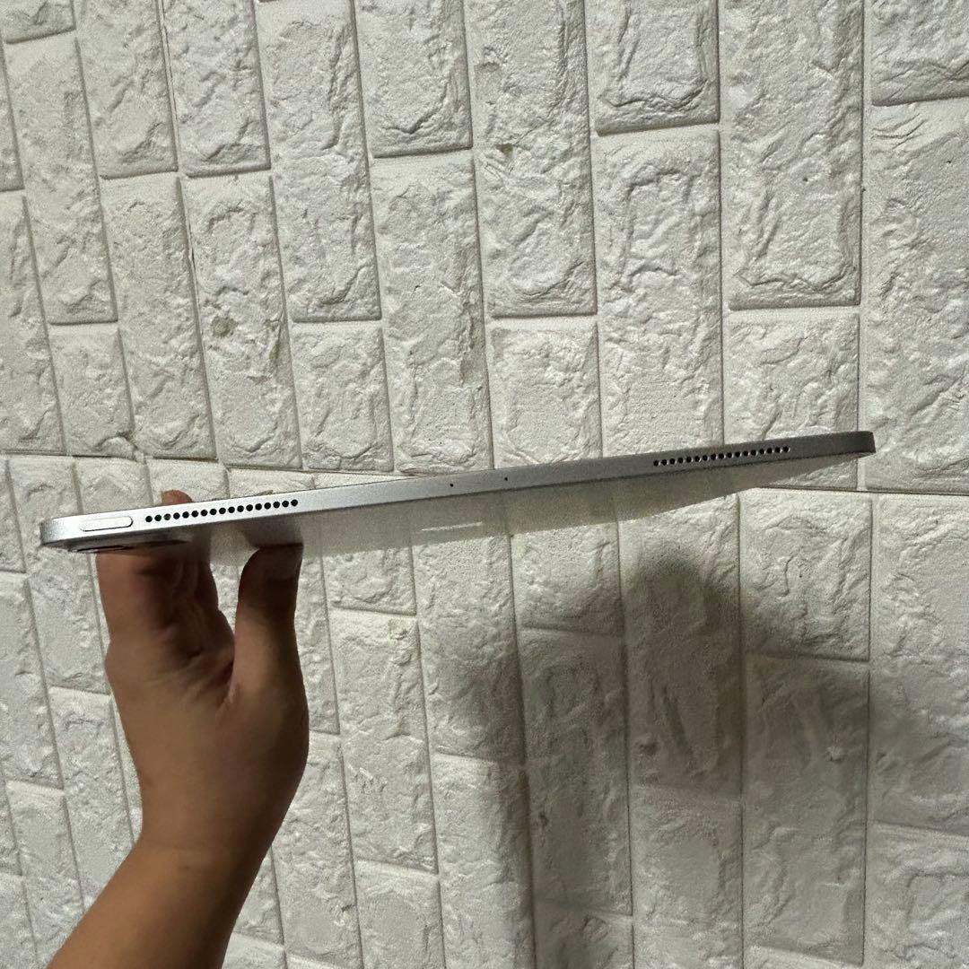 バッテリー100% iPad Pro 12.9 第4世代 256GB Wi-Fi