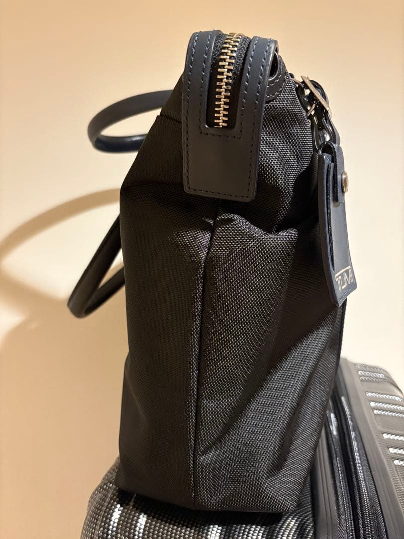 美品 TUMI トゥミ 68416DNYE トートバッグ ネイビー正規店購入