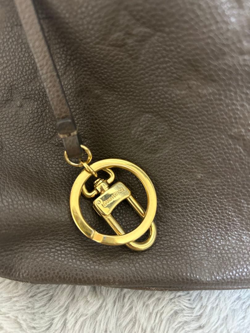 LOUIS VUITTON バック