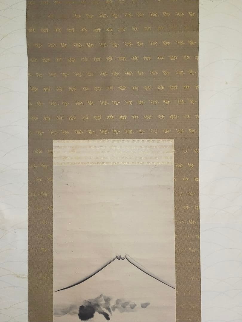 ♥【模写】　掛軸　谷文晁　東海望岳図　識箱付　富士山　掛け軸　骨董品