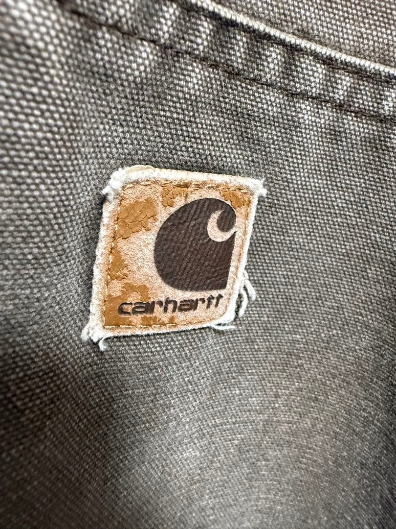 【人気】カーハートアクティブジャケット　ブラウン