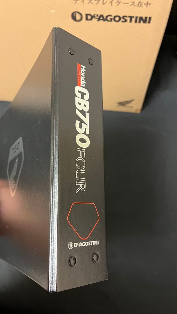 ディスプレイケース付き CB750 FOUR 未完成品