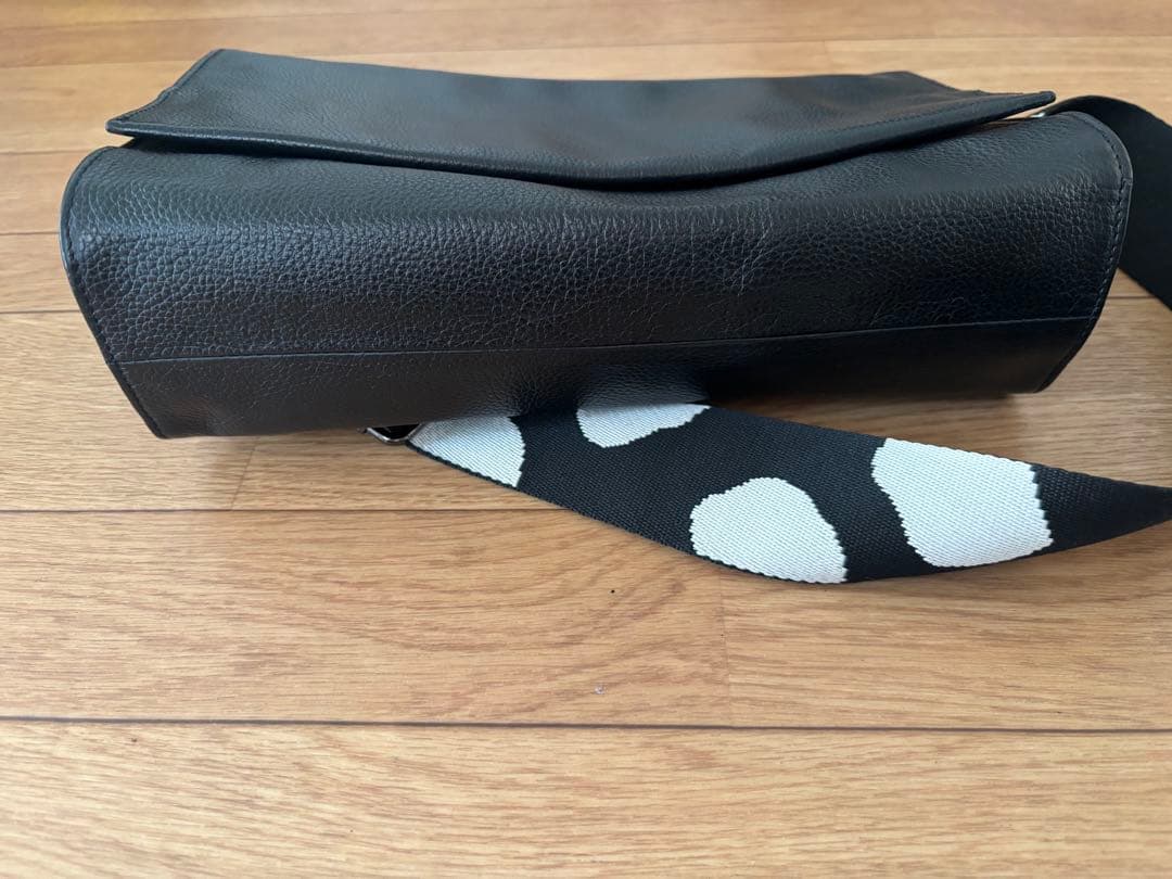 ear PAPILLONNER ワイドテープショルダーバッグ/ボディバッグ