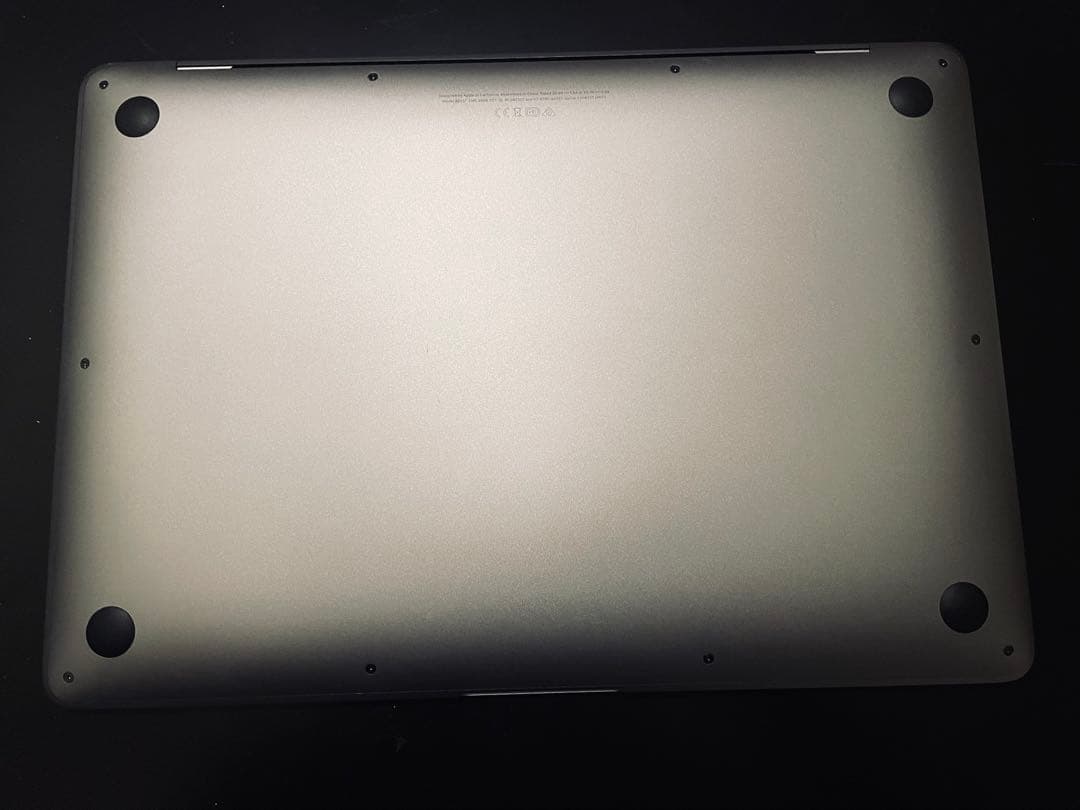 【美品】MacBook Air M1チップ メモリ8GB SSD256GB