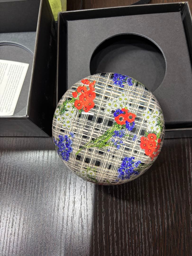 【希少】GUCCI 花柄 円形置物　ペーパーウエイト※非売品