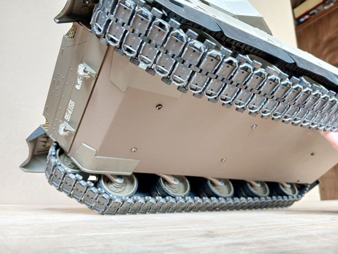 タミヤ 1/16 陸上自衛隊 10式戦車 フルオペレーション 組み立て済完成品