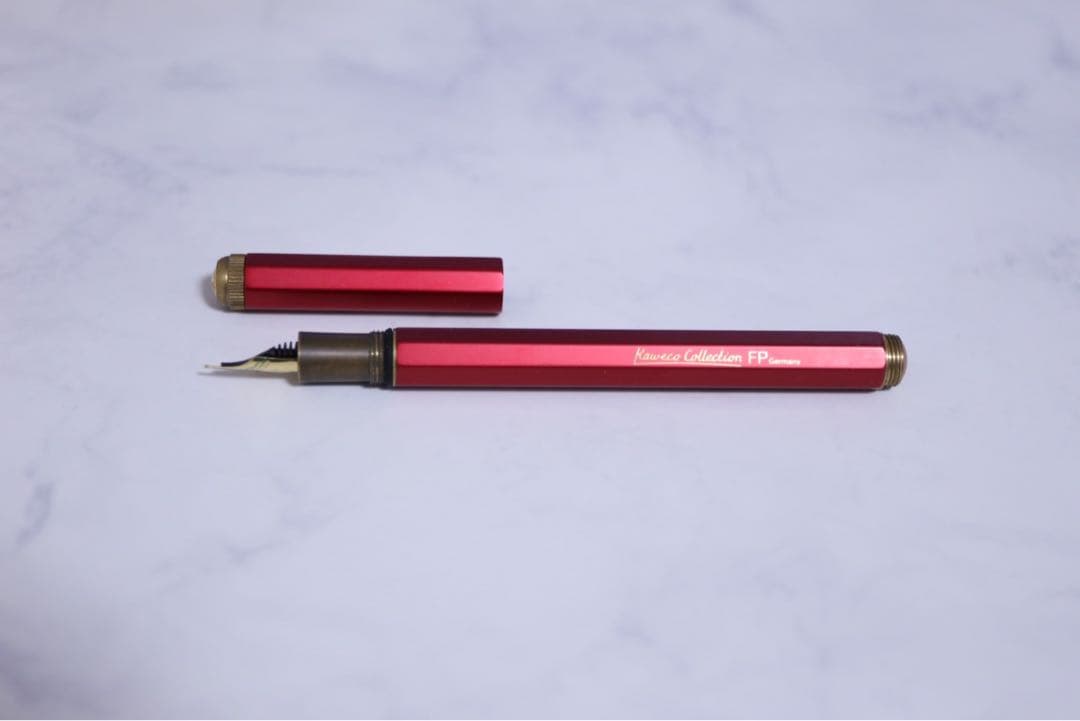 カヴェコスペシャル　レッド　万年筆　F