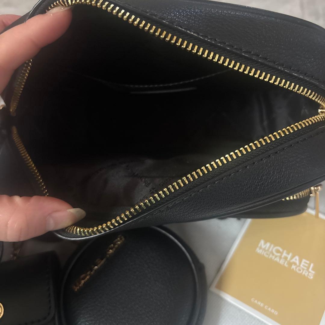 MICHAEL KORS ブラック ショルダーバッグ