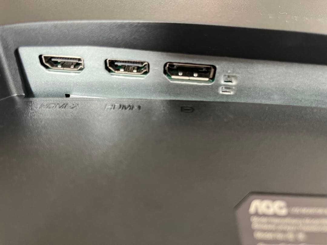 AOC 湾曲モニター 240hz 0.5ms 27インチ　美品