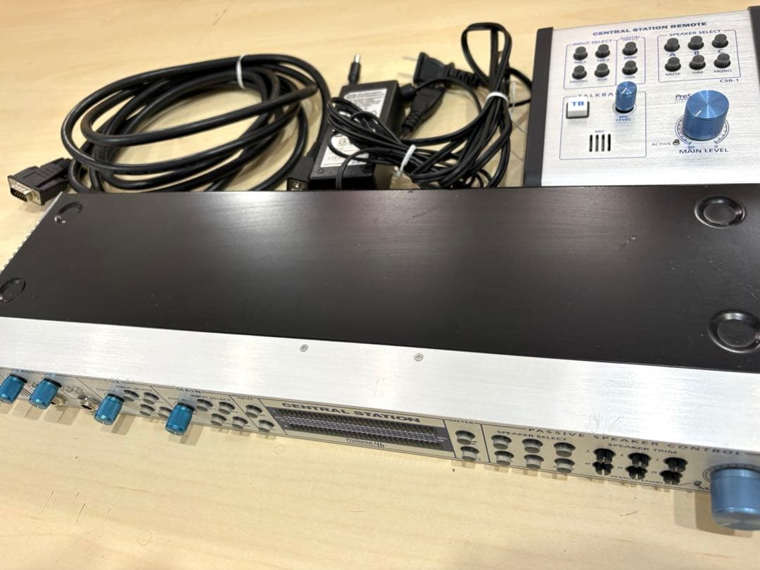 PreSonus モニターセレクター CENTRAL STATION スタジオ