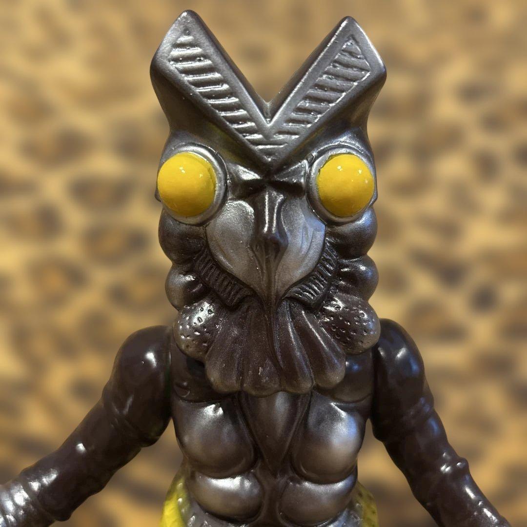 限定！￼当時物　バンダイ ブルマァク　怪獣ソフビ　バルタン星人　ハイパーホビー誌