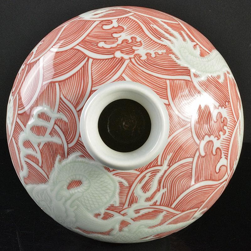 台湾　蔡曉芳　暁芳窯　赤絵龍波文　梅瓶　D　6086E