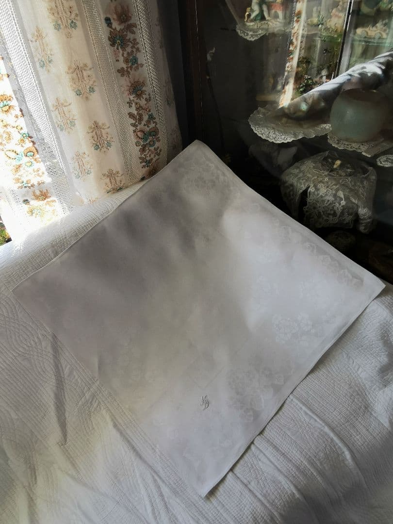 アンティーク ダマスク織 リネン 桜草 プリムラ 紫陽花風 イニシャル刺繍クロス