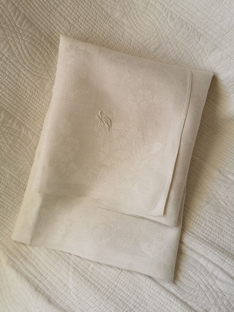 アンティーク ダマスク織 リネン 桜草 プリムラ 紫陽花風 イニシャル刺繍クロス